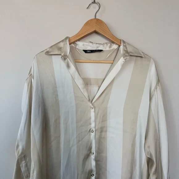 ZARA SATIN OVERSIZED Striped Flowy V-Ndck Button Up SHIRT SAND BEIGE 2562/162 - Picture 7 of 13